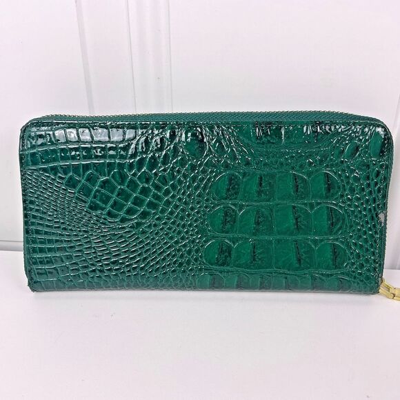 Anne Klein Wallet Women's Green Leather Crocodile Zip Around Gold Charm - Picture 6 of 13